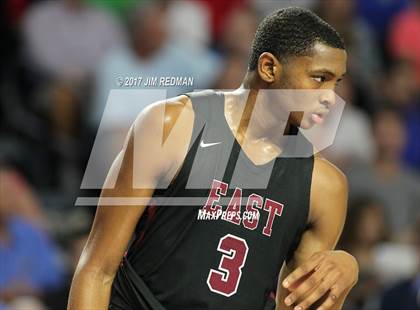 Thumbnail 1 in University vs. Memphis East (City of Palms Classic) photogallery.