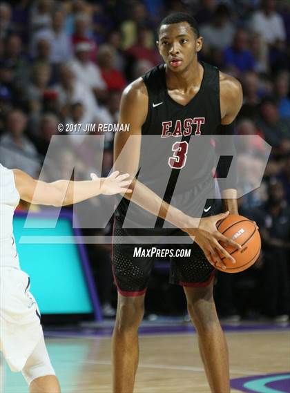 Thumbnail 2 in University vs. Memphis East (City of Palms Classic) photogallery.