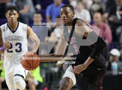 Thumbnail 2 in University vs. Memphis East (City of Palms Classic) photogallery.