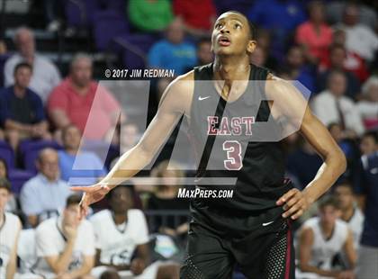Thumbnail 2 in University vs. Memphis East (City of Palms Classic) photogallery.