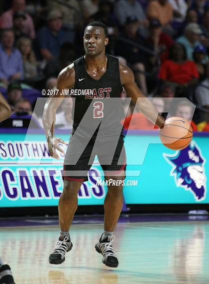 Thumbnail 1 in University vs. Memphis East (City of Palms Classic) photogallery.