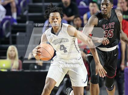 Thumbnail 2 in University vs. Memphis East (City of Palms Classic) photogallery.