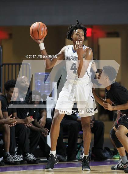 Thumbnail 2 in University vs. Memphis East (City of Palms Classic) photogallery.