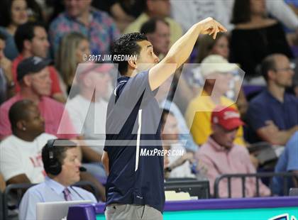 Thumbnail 2 in University vs. Memphis East (City of Palms Classic) photogallery.