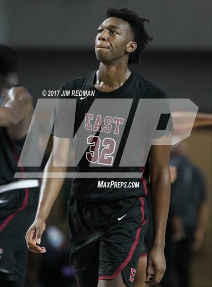 Thumbnail 2 in University vs. Memphis East (City of Palms Classic) photogallery.