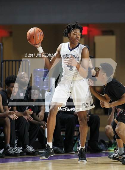 Thumbnail 3 in University vs. Memphis East (City of Palms Classic) photogallery.