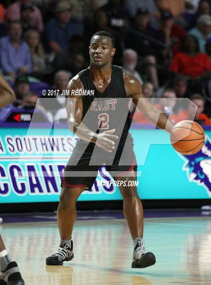 Thumbnail 2 in University vs. Memphis East (City of Palms Classic) photogallery.