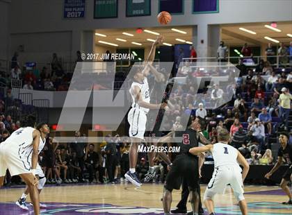 Thumbnail 2 in University vs. Memphis East (City of Palms Classic) photogallery.
