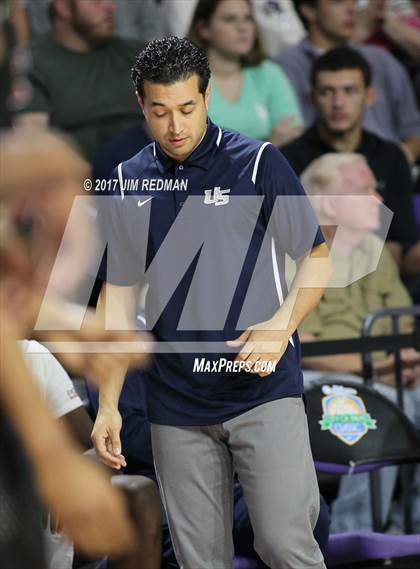 Thumbnail 2 in University vs. Memphis East (City of Palms Classic) photogallery.