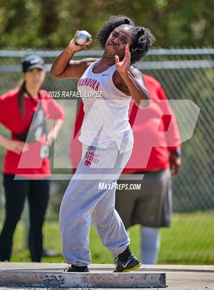 Thumbnail 2 in Spartan Relays (Shot Put) photogallery.