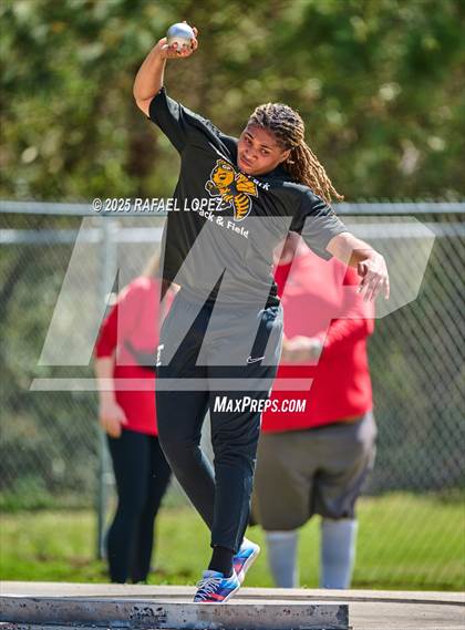 Thumbnail 2 in Spartan Relays (Shot Put) photogallery.