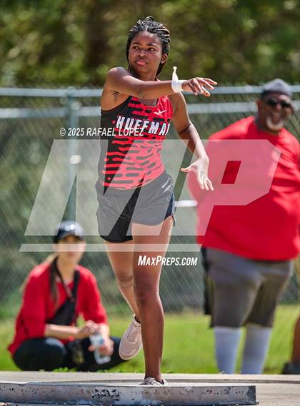 Thumbnail 3 in Spartan Relays (Shot Put) photogallery.