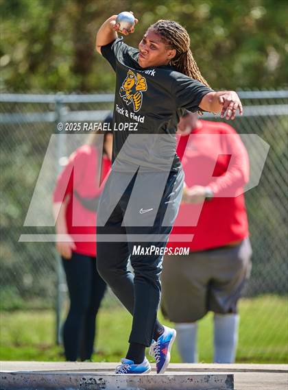 Thumbnail 1 in Spartan Relays (Shot Put) photogallery.