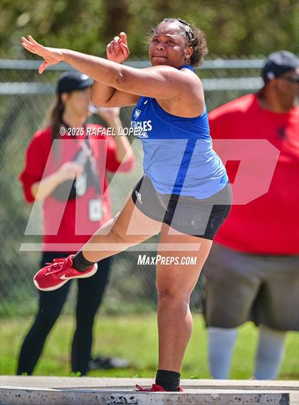 Thumbnail 1 in Spartan Relays (Shot Put) photogallery.