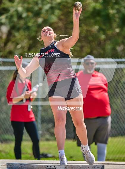 Thumbnail 2 in Spartan Relays (Shot Put) photogallery.