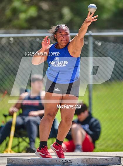 Thumbnail 1 in Spartan Relays (Shot Put) photogallery.