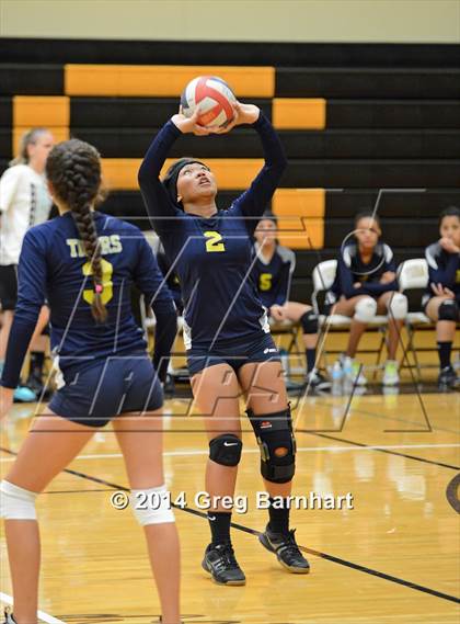 Thumbnail 2 in Inderkum @ Yuba City photogallery.