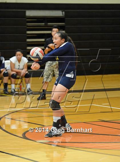 Thumbnail 1 in Inderkum @ Yuba City photogallery.