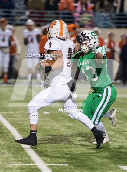 Thumbnail 3 in Wall vs. Mineola (UIL 3A Division 1 Semifinal) photogallery.