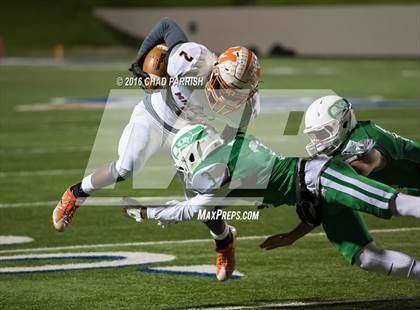 Thumbnail 2 in Wall vs. Mineola (UIL 3A Division 1 Semifinal) photogallery.
