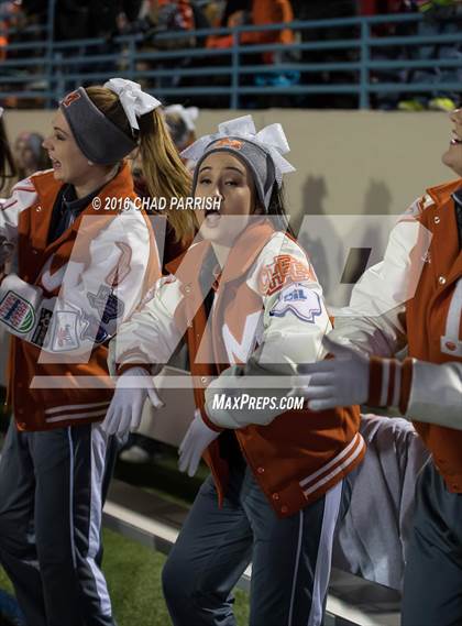 Thumbnail 1 in Wall vs. Mineola (UIL 3A Division 1 Semifinal) photogallery.