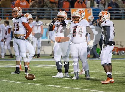 Thumbnail 3 in Wall vs. Mineola (UIL 3A Division 1 Semifinal) photogallery.