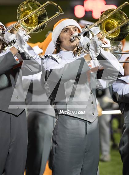 Thumbnail 3 in Wall vs. Mineola (UIL 3A Division 1 Semifinal) photogallery.