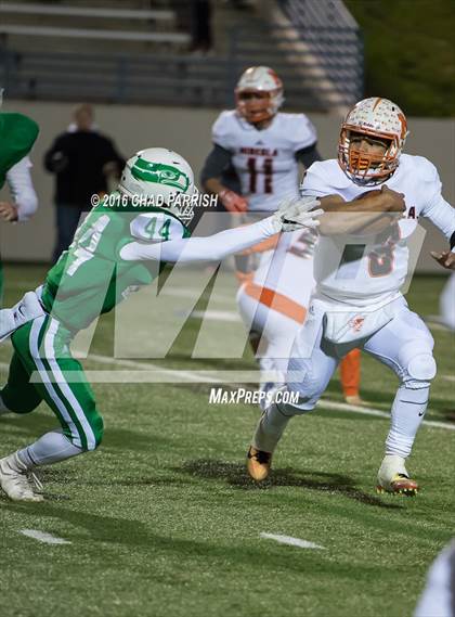 Thumbnail 1 in Wall vs. Mineola (UIL 3A Division 1 Semifinal) photogallery.