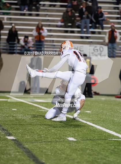 Thumbnail 3 in Wall vs. Mineola (UIL 3A Division 1 Semifinal) photogallery.