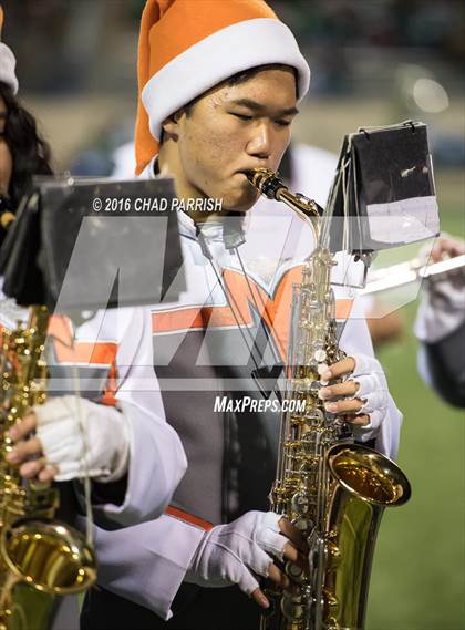 Thumbnail 2 in Wall vs. Mineola (UIL 3A Division 1 Semifinal) photogallery.