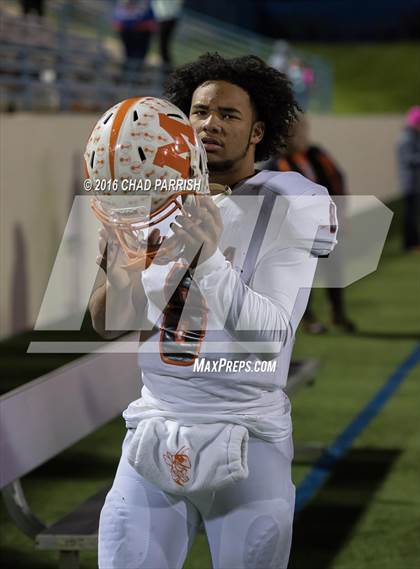 Thumbnail 1 in Wall vs. Mineola (UIL 3A Division 1 Semifinal) photogallery.