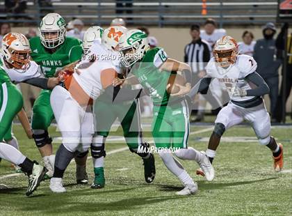 Thumbnail 2 in Wall vs. Mineola (UIL 3A Division 1 Semifinal) photogallery.
