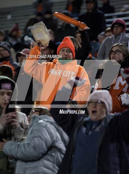 Thumbnail 2 in Wall vs. Mineola (UIL 3A Division 1 Semifinal) photogallery.