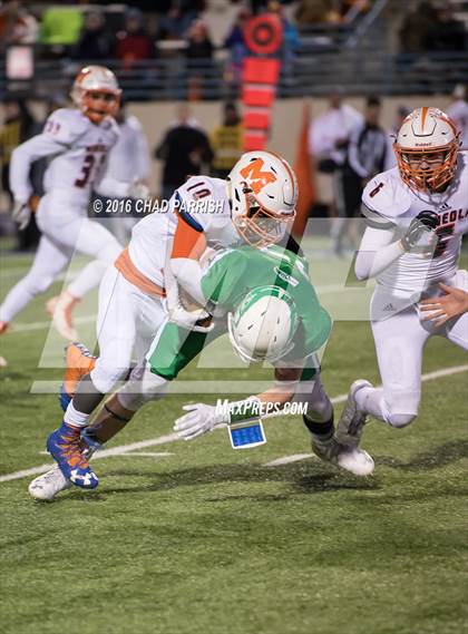 Thumbnail 3 in Wall vs. Mineola (UIL 3A Division 1 Semifinal) photogallery.