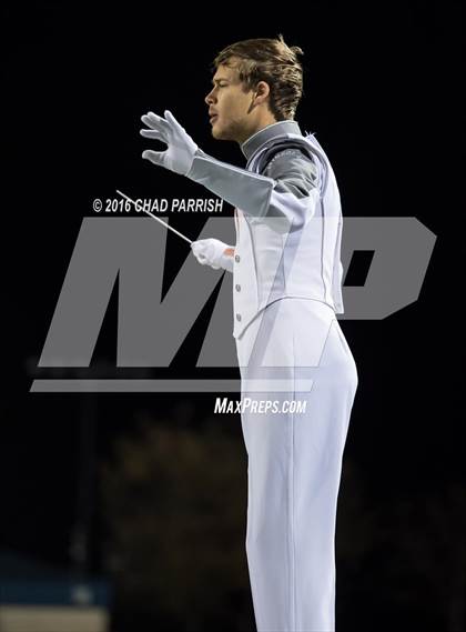 Thumbnail 2 in Wall vs. Mineola (UIL 3A Division 1 Semifinal) photogallery.