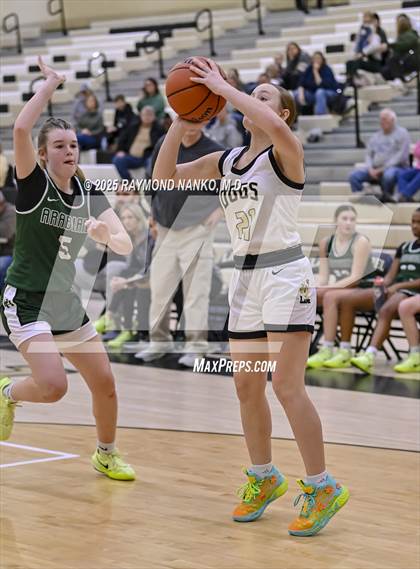 Thumbnail 2 in Pendleton Heights @ Lapel photogallery.