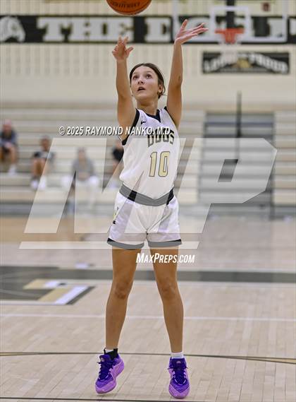 Thumbnail 1 in Pendleton Heights @ Lapel photogallery.