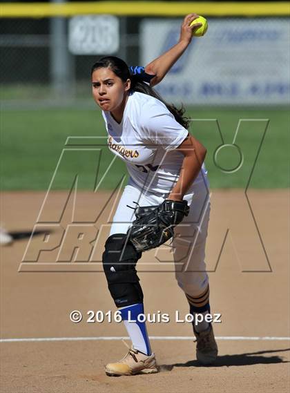 Thumbnail 1 in Charter Oak @ Upland photogallery.