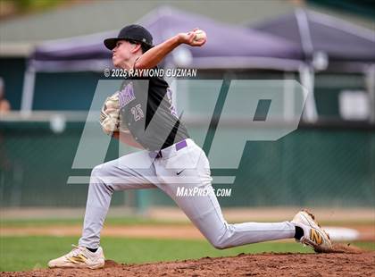 Thumbnail 2 in Central vs. Bradshaw Christian photogallery.