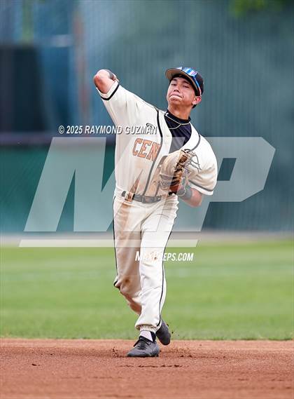 Thumbnail 2 in Central vs. Bradshaw Christian photogallery.