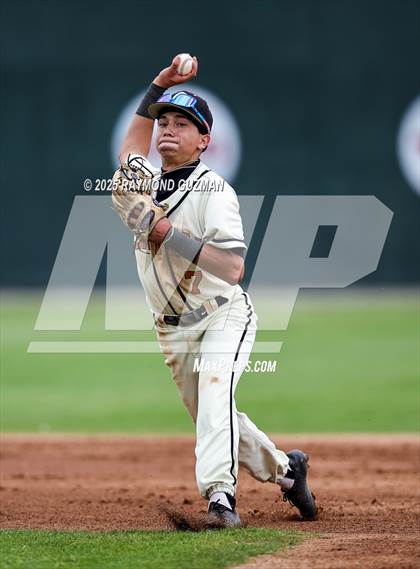 Thumbnail 1 in Central vs. Bradshaw Christian photogallery.
