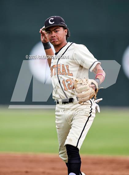 Thumbnail 1 in Central vs. Bradshaw Christian photogallery.