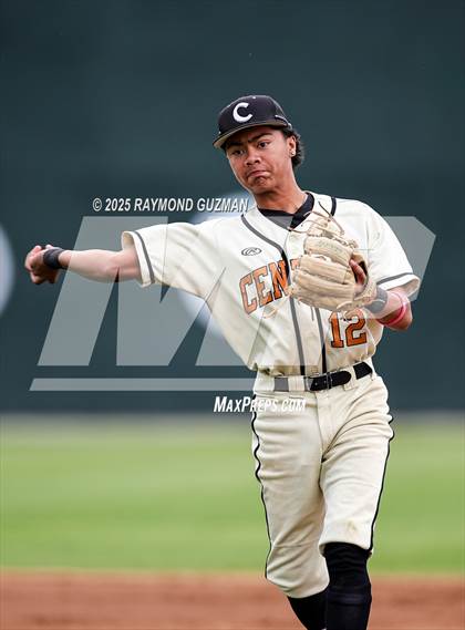 Thumbnail 3 in Central vs. Bradshaw Christian photogallery.