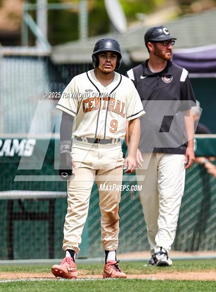 Thumbnail 1 in Central vs. Bradshaw Christian photogallery.