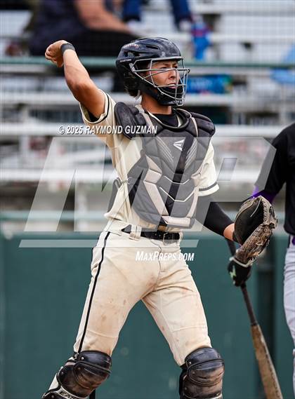 Thumbnail 1 in Central vs. Bradshaw Christian photogallery.