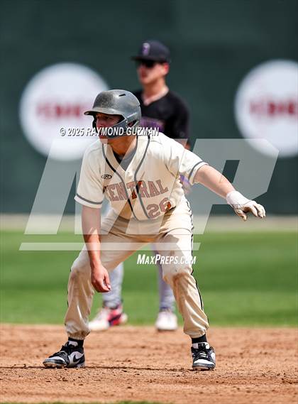 Thumbnail 2 in Central vs. Bradshaw Christian photogallery.