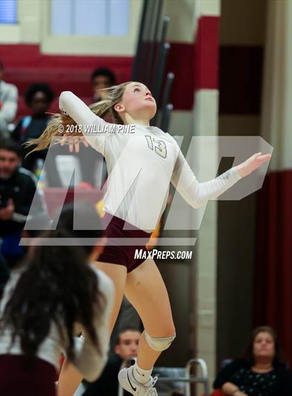 Thumbnail 2 in Warwick @ Kingston (Section 9 Class AA Semifinal) photogallery.