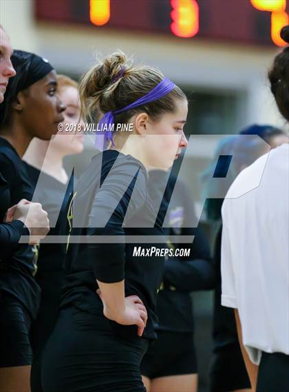 Thumbnail 3 in Warwick @ Kingston (Section 9 Class AA Semifinal) photogallery.