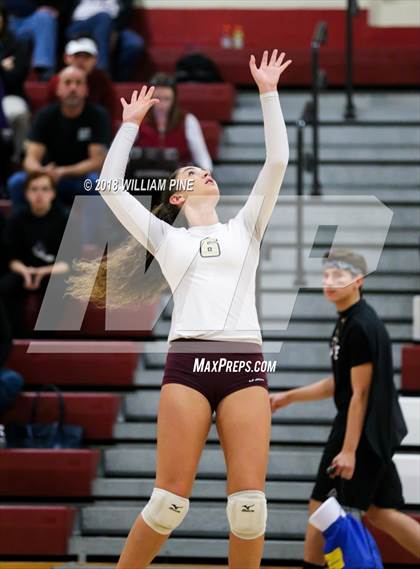 Thumbnail 2 in Warwick @ Kingston (Section 9 Class AA Semifinal) photogallery.