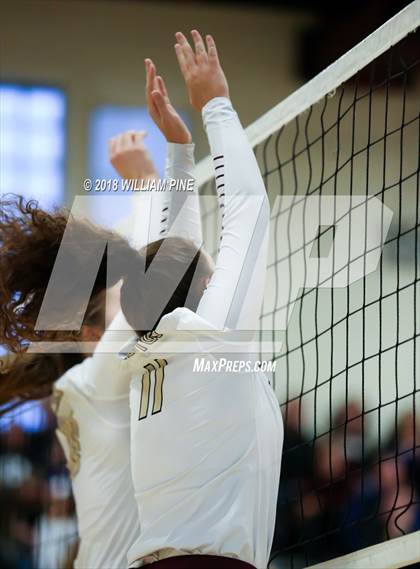 Thumbnail 2 in Warwick @ Kingston (Section 9 Class AA Semifinal) photogallery.